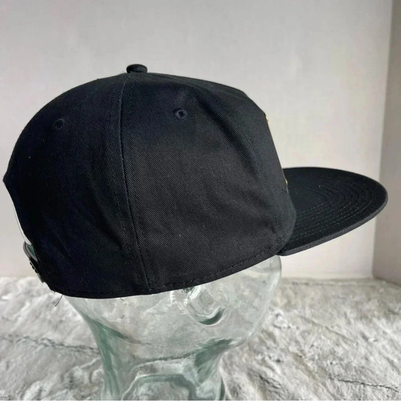 Nintendo Zelda Metal Plate Black Snapback Adjustable CAP HAT - Picture 3 of 10